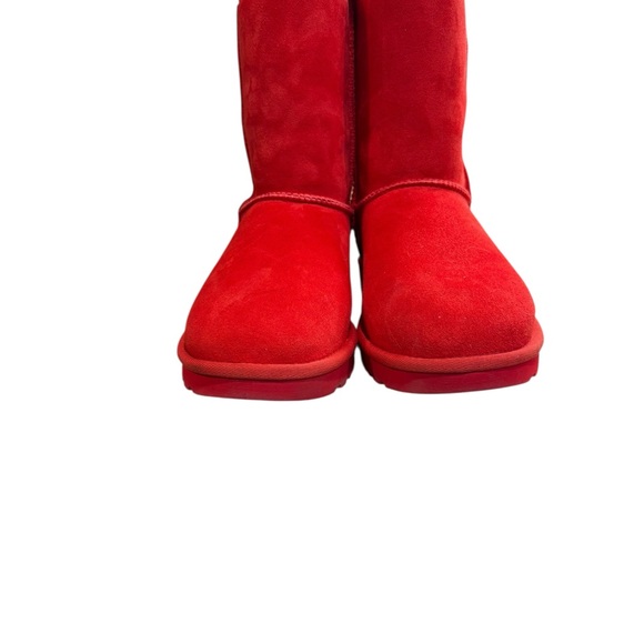 New in Box Women’s Size 9 UGG Red Winter & Rain Boots - Picture 3 of 7
